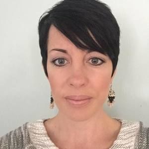 Meet your Posher, Adrienne